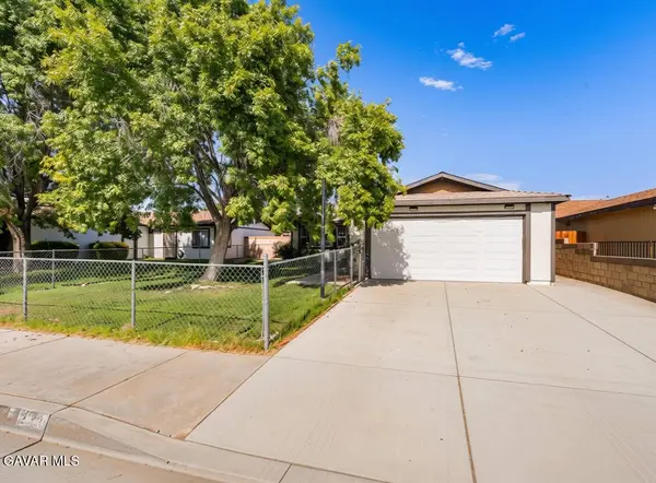2233 Morningside AVE, Lancaster, CA 93535