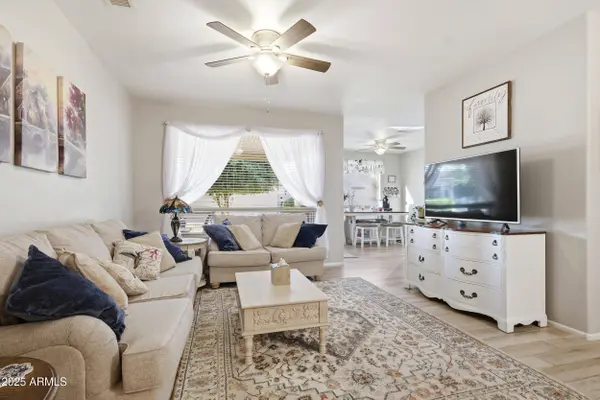 18180 N SHIMMER Lane, Surprise, AZ 85374