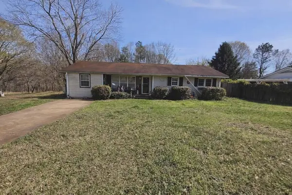 221 Norris RD, Spartanburg, SC 29303