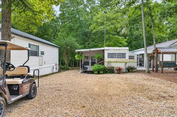 82 Apache Trl, Crossville, TN 38572-3618