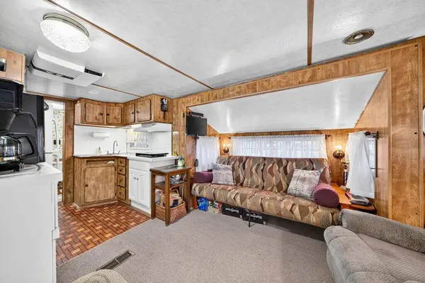 82 Apache Trl, Crossville, TN 38572-3618