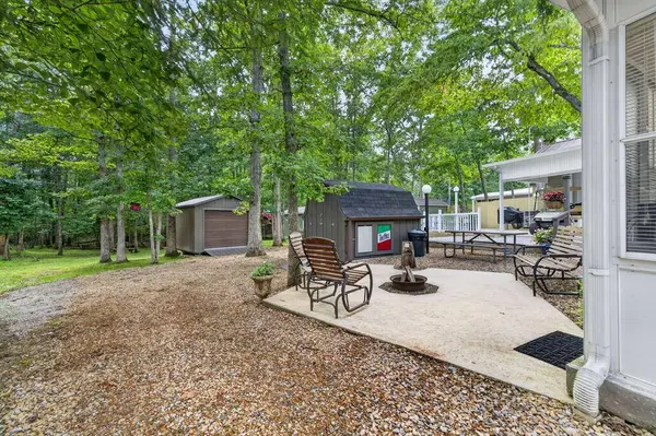 82 Apache Trl, Crossville, TN 38572-3618