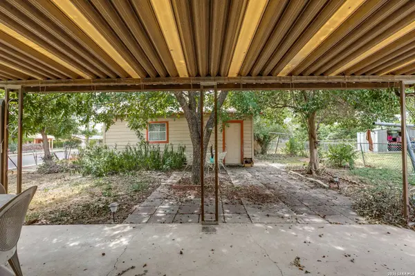 1902 Calais, San Antonio, TX 78224