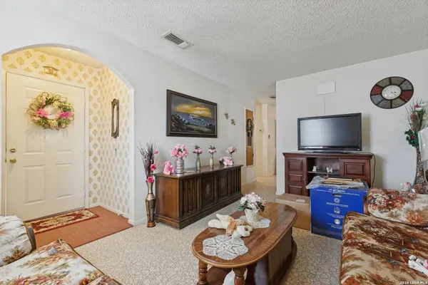1902 Calais, San Antonio, TX 78224