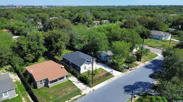 551 FERRIS AVE