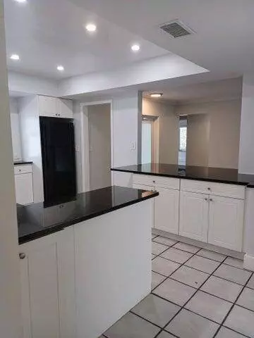 15 S Palmway 13, Lake Worth Beach, FL 33460