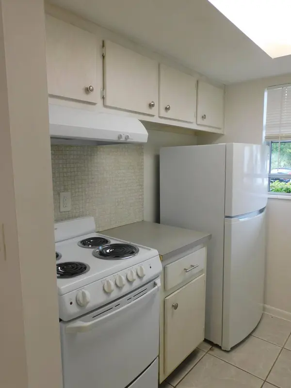640 SE 2nd AVE #103, Boynton Beach, FL 33435