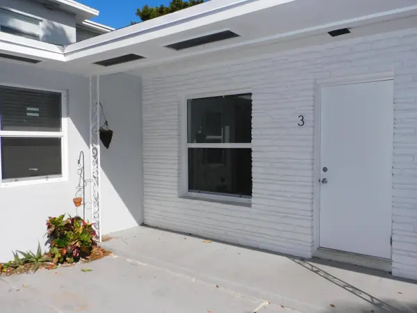 15 S Palmway, Lake Worth Beach, FL 33460