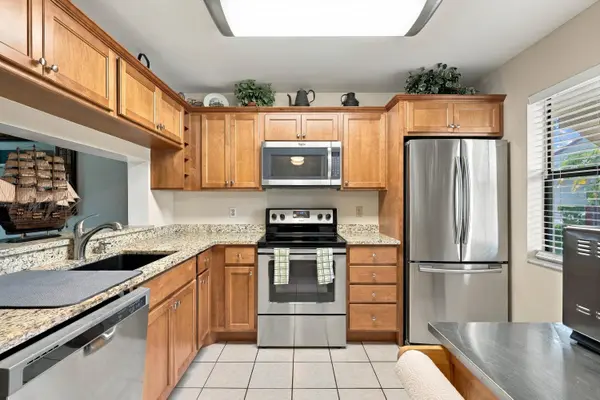 4542 Lucerne Lakes BLVD E #103, Lake Worth, FL 33467