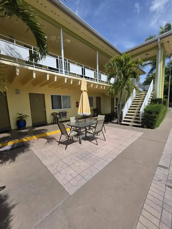 911 N Federal HWY #101, Lake Worth Beach, FL 33460