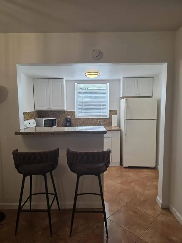 911 N Federal HWY #106, Lake Worth Beach, FL 33460