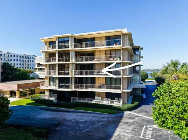 3200 S Ocean BLVD #D-301, Palm Beach, FL 33480