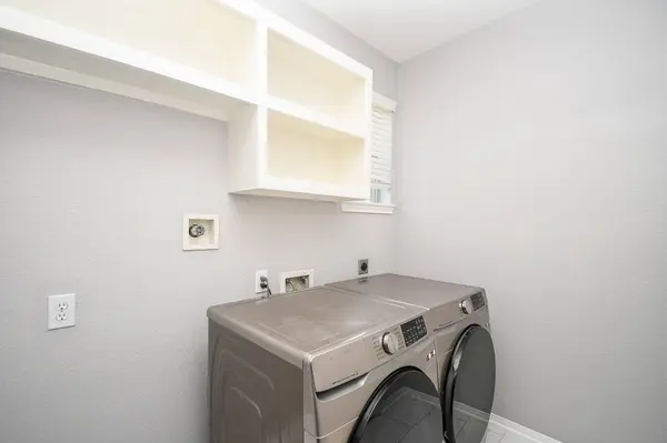 2222 Keeran Point CT, Sugar Land, TX 77498