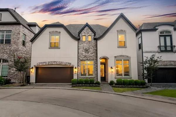 8515 S Rose Terrace LN, Houston, TX 77055