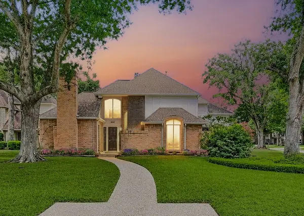 22106 Fielder DR