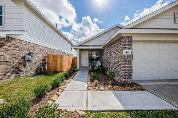 140 Austin ST, Angleton, TX 77515