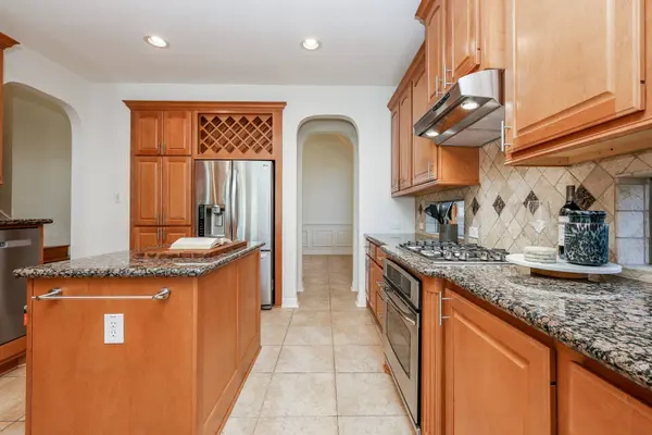 2814 Keagan Falls DR, Manvel, TX 77578