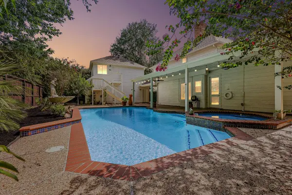 22106 Fielder DR