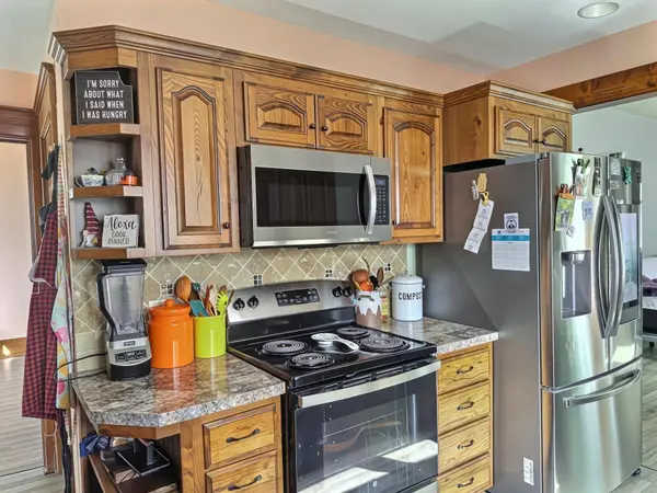 407 E 8th, Newton, KS 67114