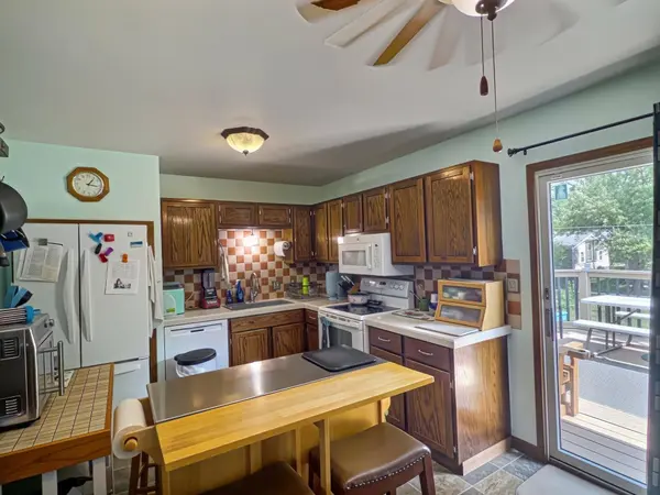 920 Cherry Hills, Newton, KS 67114