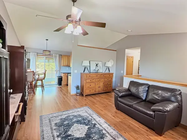 100 Sheffield St., Newton, KS 67114