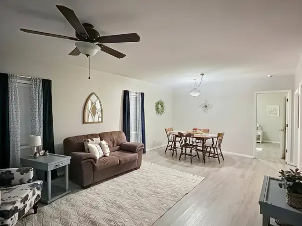 121 SE 5th, Newton, KS 67114
