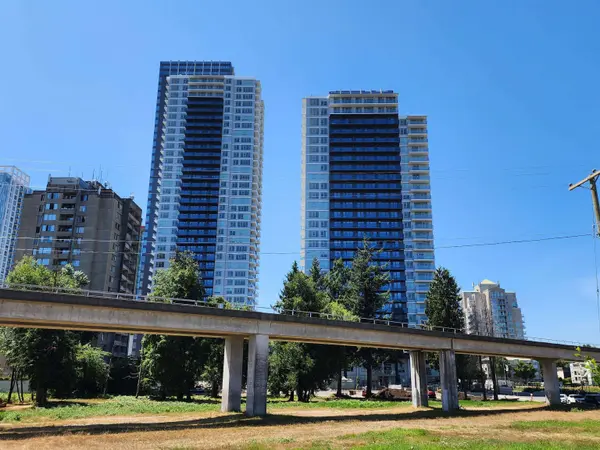 13428 105 AVE #2204, Surrey, BC V3T 0S6
