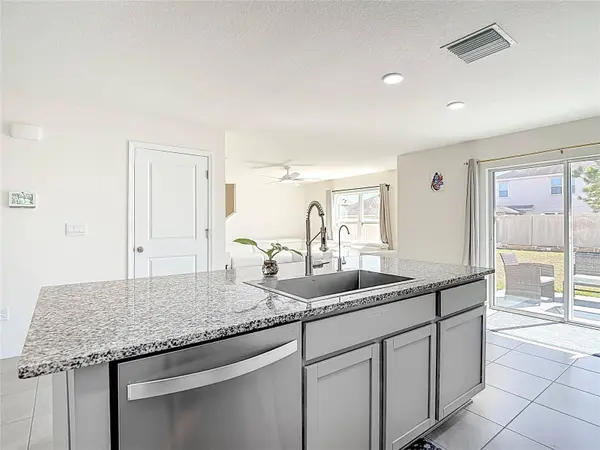 35668 DOVELAND DR, Zephyrhills, FL 33541