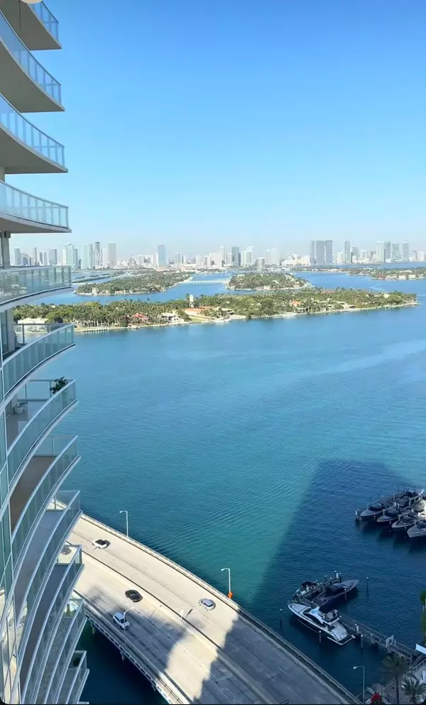 From Renting to Owning: How to Transition Smoothly in the Real Estate World,Jerry Barrios