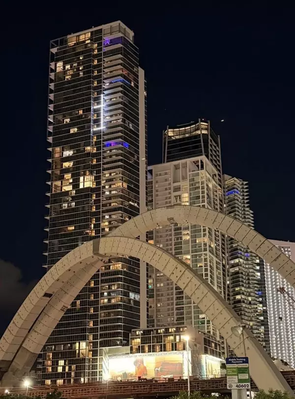 What to Look for in a Miami Condo Building and Neighborhood: A First-Time Investor’s Guide