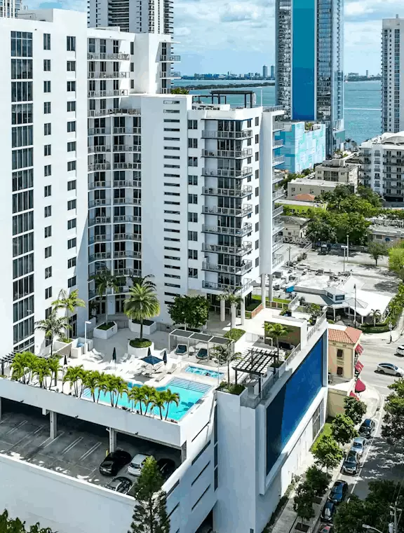 Experience the Vibrant Lifestyle of Downtown Miami,The Barrios Group