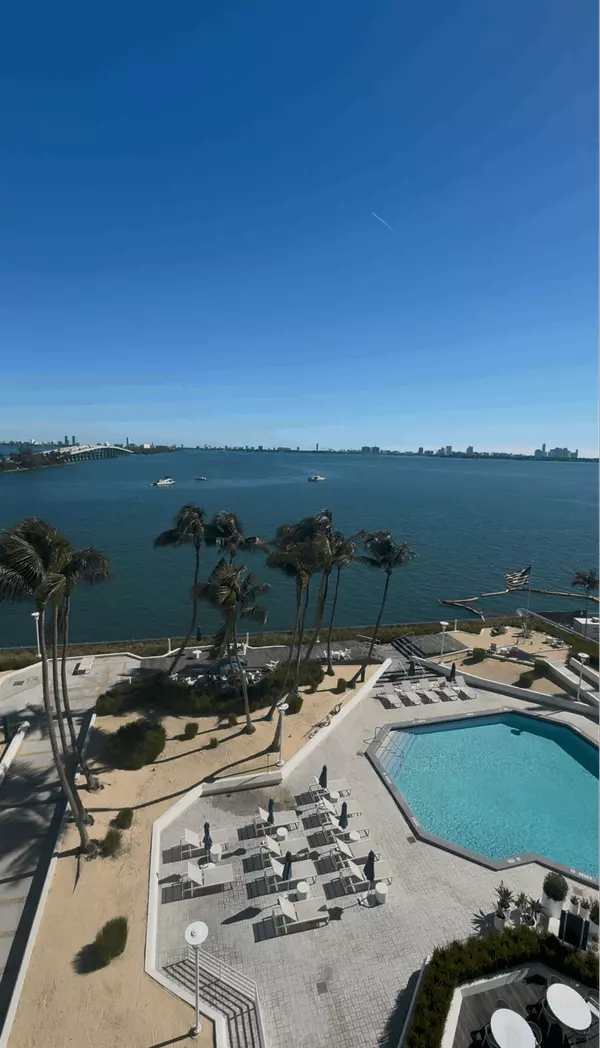 Edgewater Eats & Treats: Your Ultimate Guide to Dining and Shopping in Miami’s Hottest Neighborhood