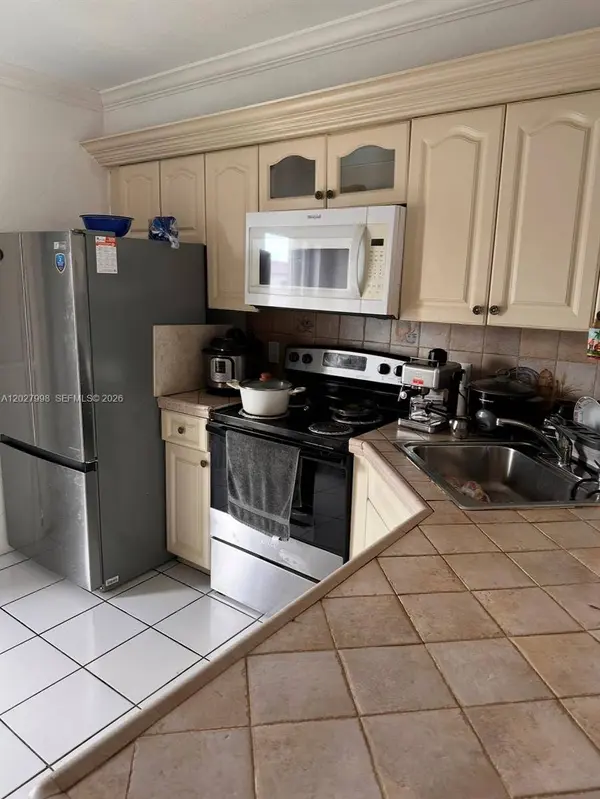 5420 W 21st Ct #411, Hialeah, FL 33016