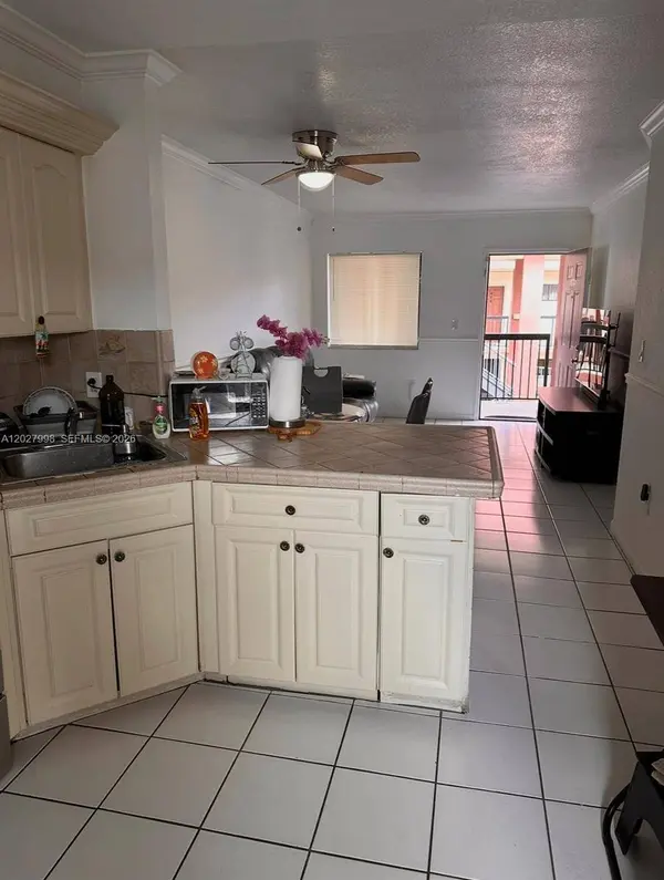 5420 W 21st Ct #411, Hialeah, FL 33016