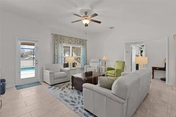 403 EDITH DR, Fruitland Park, FL 34731