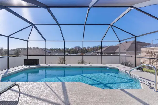 403 EDITH DR, Fruitland Park, FL 34731