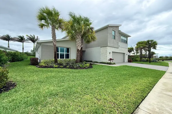 10710 SW Hensley ST, Port St Lucie, FL 34987