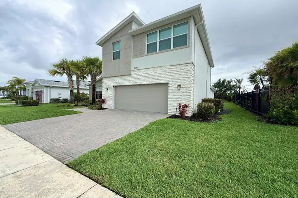 10710 SW Hensley ST, Port St Lucie, FL 34987