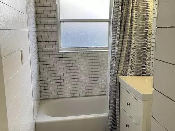 1650 14th AVE, Vero Beach, FL 32960