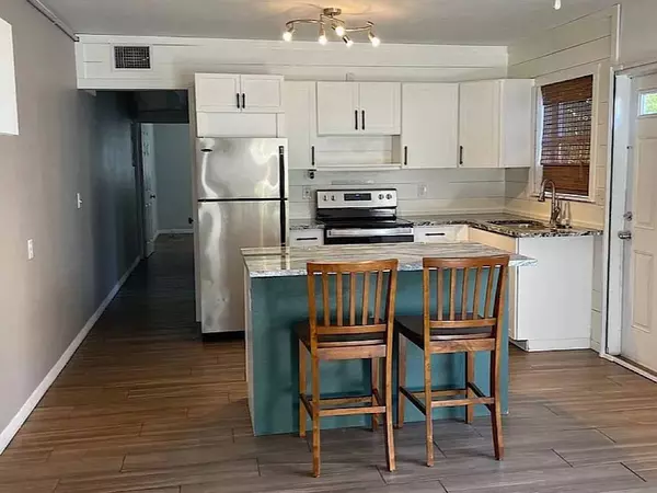 1650 14th AVE, Vero Beach, FL 32960