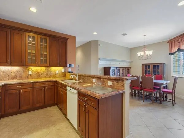 6305 Oxford CIR #101A, Vero Beach, FL 32966