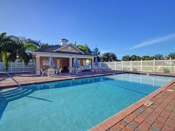 1845 Pointe West WAY, Vero Beach, FL 32966