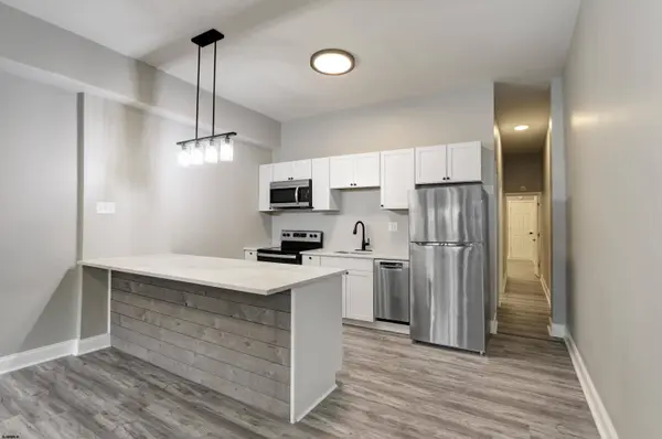 23 S Little Rock Ave, Ventnor, NJ 08406