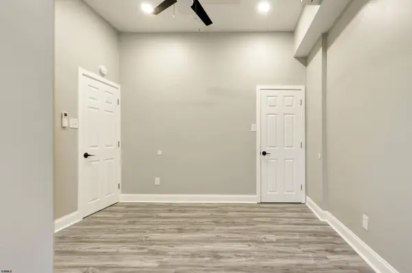 23 S Little Rock Ave, Ventnor, NJ 08406