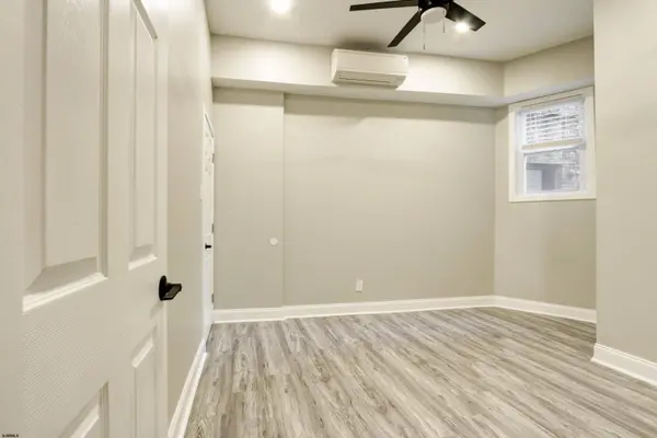 23 S Little Rock Ave, Ventnor, NJ 08406