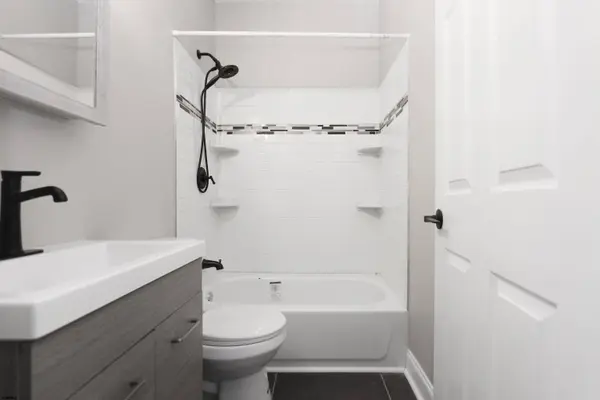 23 S Little Rock Ave, Ventnor, NJ 08406