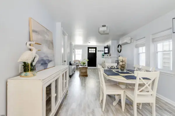 18 N Newark Ave, Ventnor, NJ 08406