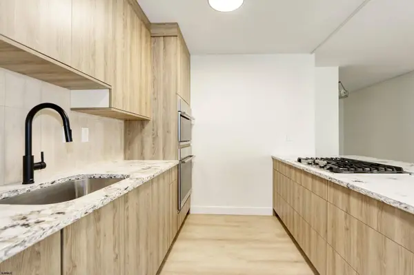 101 S Plaza Pl #601, Atlantic City, NJ 08401