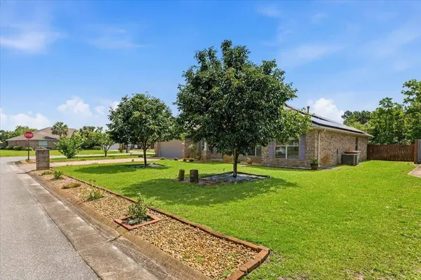 2256 Reed Ridge CT, Navarre, FL 32566