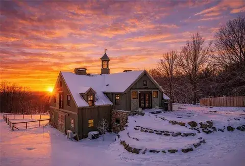 Listing Your Mentor Home This Winter? Why "List It and Wait" Doesn't Work in the Slow Season